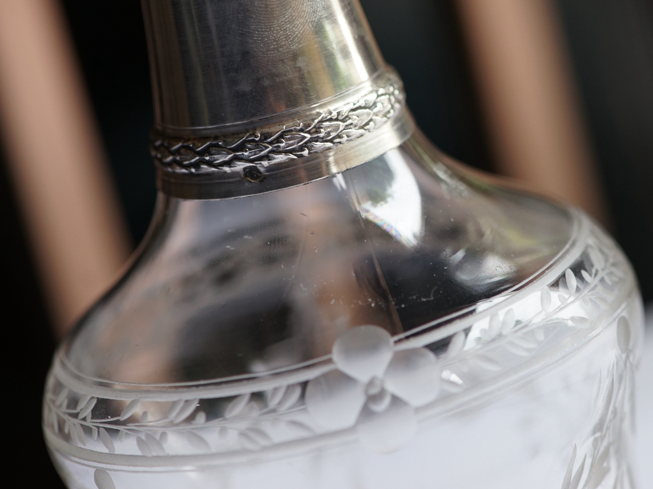 名称： 法国Lagriffo&Laval 纯银切割水晶玻璃酒樽