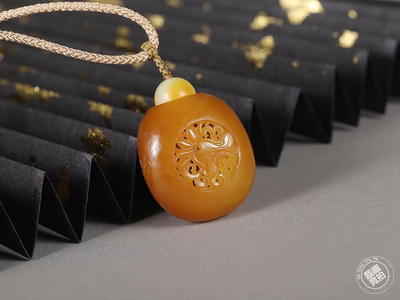 栗金蜜沁 独籽成器 透镂机窍 蒋永保 香囊